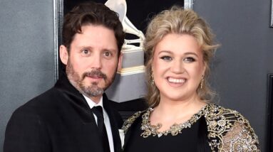Kelly Clarkson's Ex-Husband Told Her She Wasn't 'Sexy' Enough for The Voice (Report)