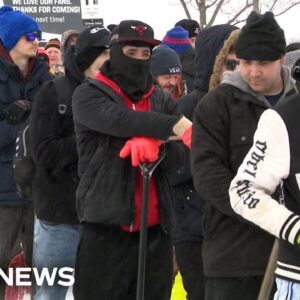 Fans shovel out Highmark Stadium before Bills-Chiefs playoff game