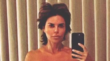 Lisa Rinna STRIPS DOWN to Ring in 2024!