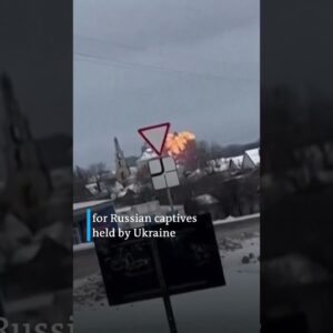 Russian military transport plane crashes at Ukrainian border | DW News