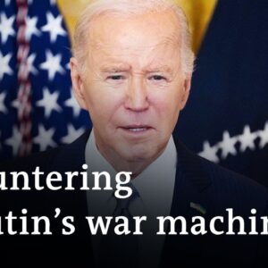 Biden announces sanctions against 500 Russian targets | DW News
