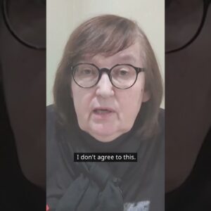 Navalny's mother accuses Russian investigators of pressuring her to hold a "secret" funeral