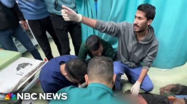 Israeli forces raid Gaza's largest functioning hospital