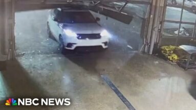 Video shows thieves stealing 9 luxury SUVs in Wisconsin heist
