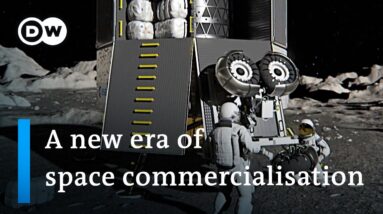 Will the US claim the first commercial moon landing? | DW News