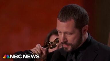 '20 Days in Mariupol' director condemns Russia in historic Oscars speech