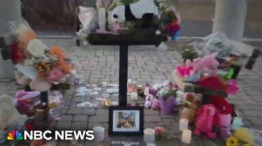 Canada mourns after six killed in rare mass stabbing