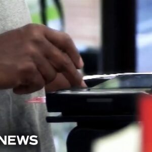 New cap proposed on credit card late fees