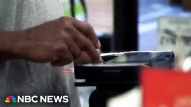 New cap proposed on credit card late fees