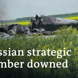 Ukraine attacks targets in Russia, awaits US aid vote | DW News