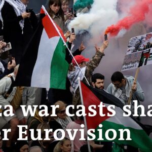 Thousands protest Israel's ESC participation as organizers claim event is apolitical | DW News