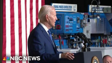 Biden promotes economy in battleground Wisconsin