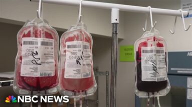 How ex-military surgeons are pushing for laws allowing ambulances to carry blood